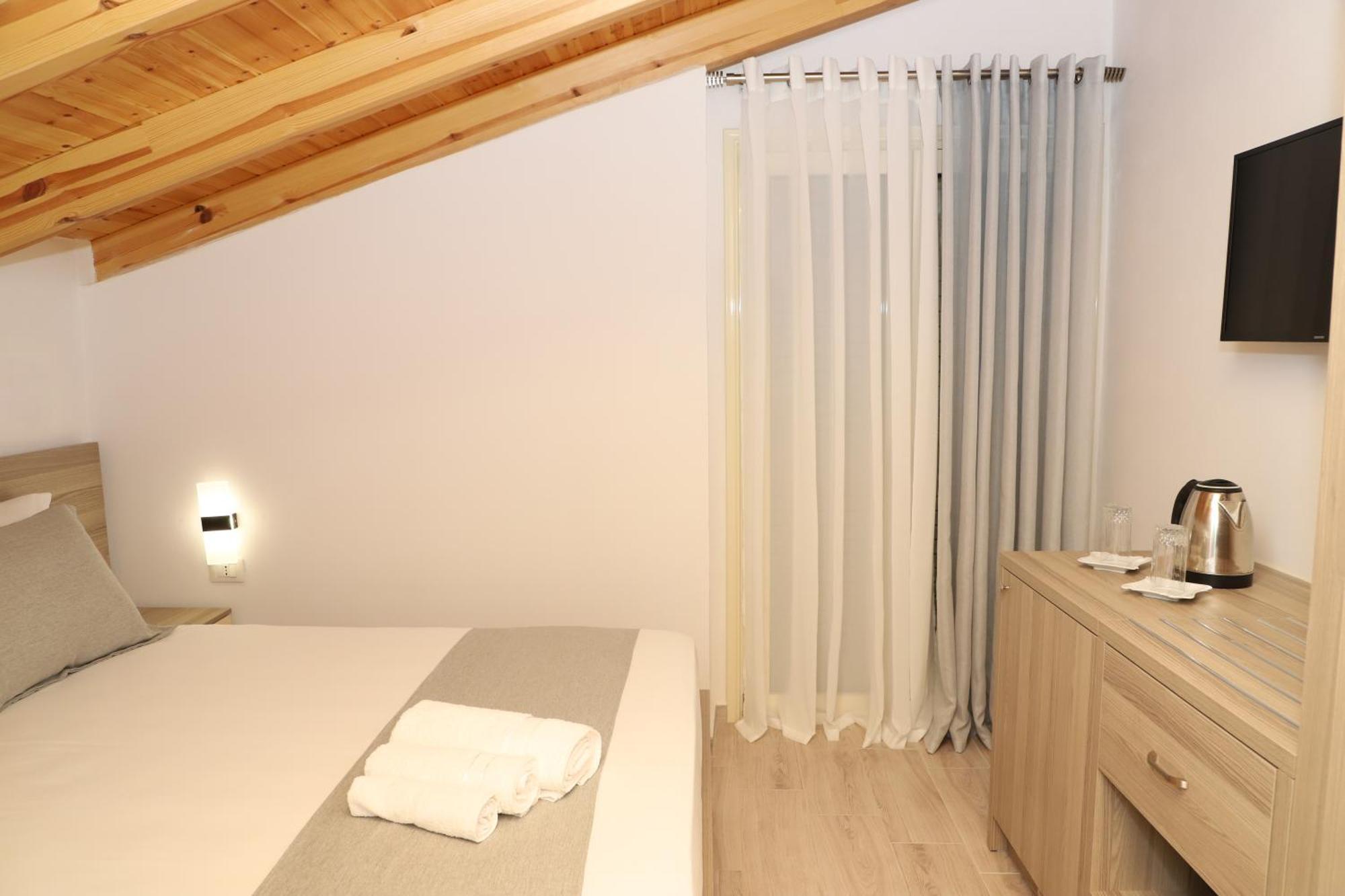 Guesthouse Kazazi Berat Eksteriør bilde