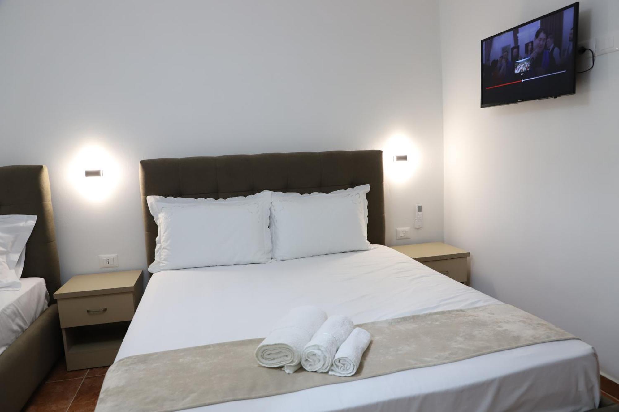 Guesthouse Kazazi Berat Eksteriør bilde