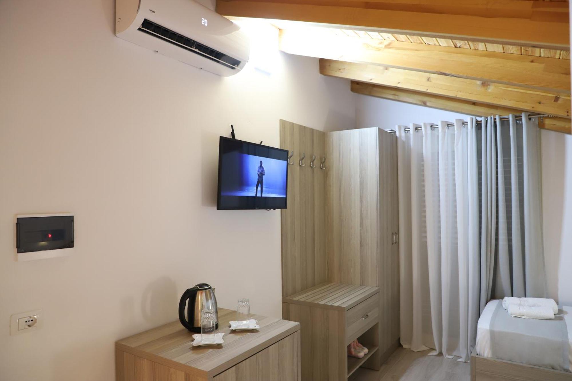 Guesthouse Kazazi Berat Eksteriør bilde